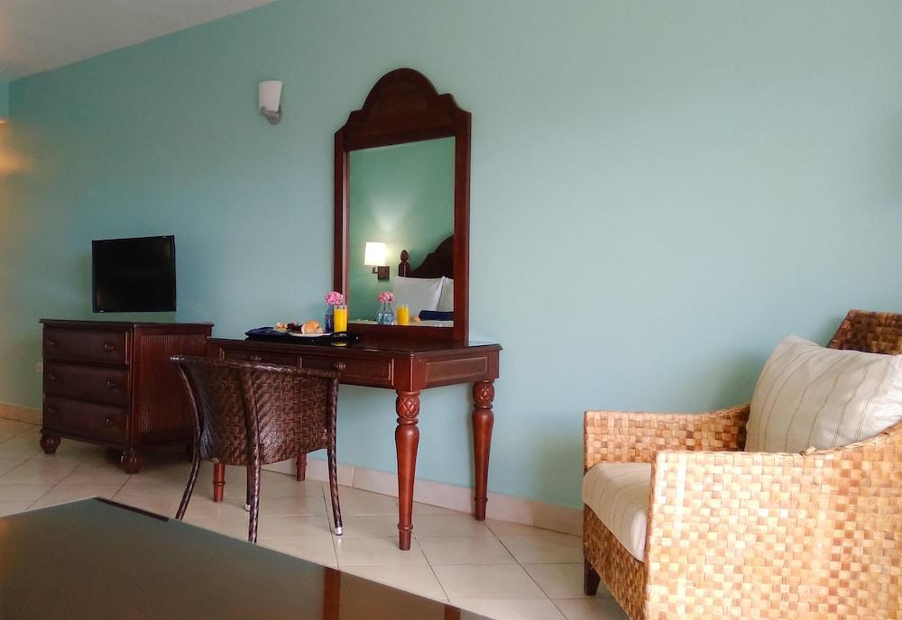 Trade Winds Hotel Dickenson Bay Εξωτερικό φωτογραφία
