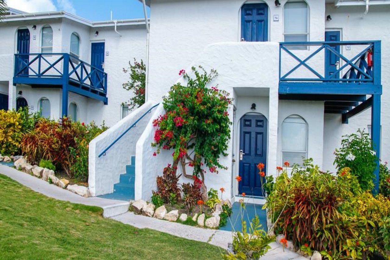 Trade Winds Hotel Dickenson Bay Εξωτερικό φωτογραφία
